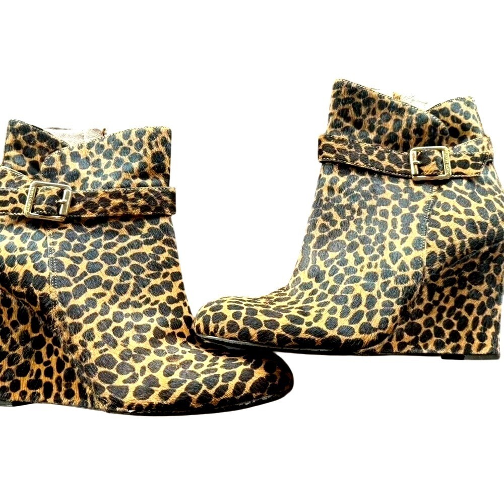 Vince Camuto Leopard Calf Hair Wedge Ankle Boots Gold Buckle Size 8B VC-DEANA